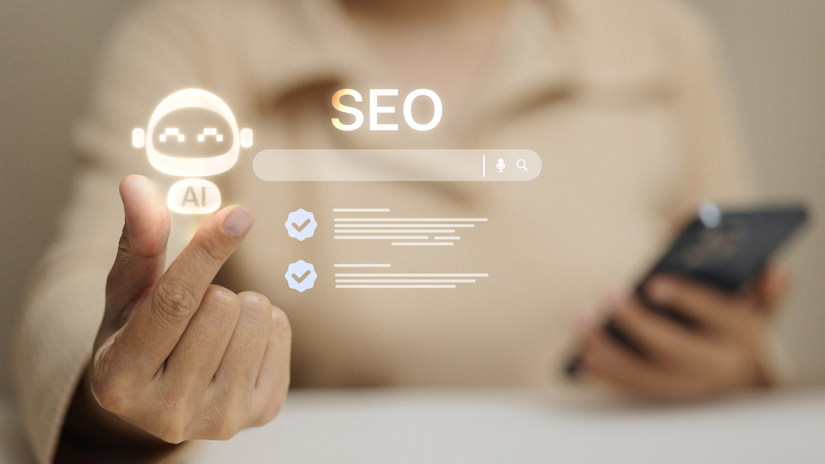 LLMO/AI SEO(AI検索対策)におけるバズ部(株式会社ルーシー)独自の強み